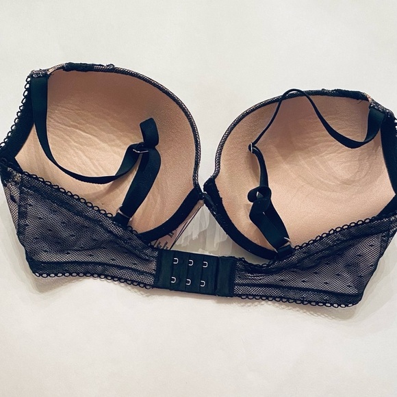 Victoria’s Secret Dream Angels 👼🏻 Push Up Bra - Picture 3 of 3